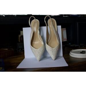 Betsey Johnson Clark Ivory Heels 9M 2.25" Heel